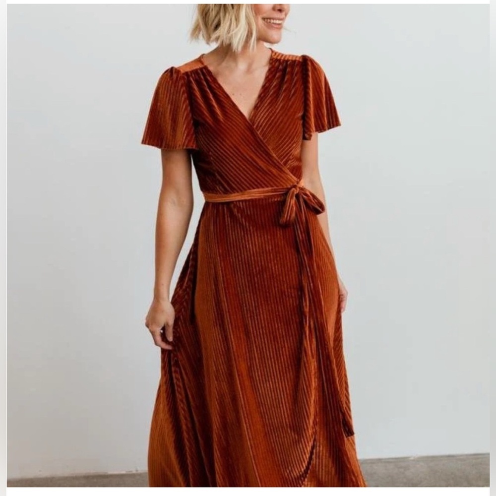 NWT Baltic Born Andi Ribbed Velvet Wrap Dress In Copper/Rust Color . Size M